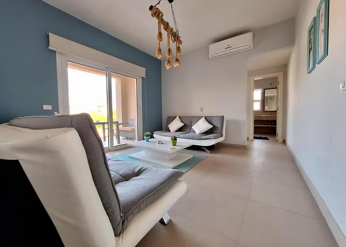 El Gouna Waterside E 1-Bedroom Ground Floor Sleeps 4 Persons