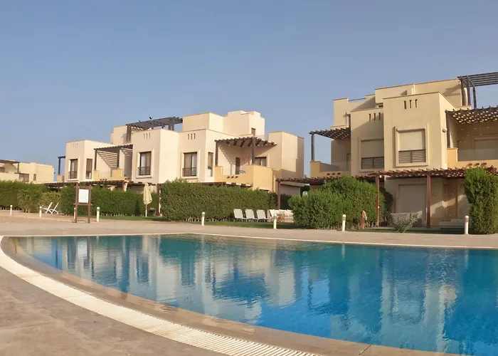 El Gouna Cyan 4-Bedroom Townhouse Villa, Sleeps 6-10 Persons